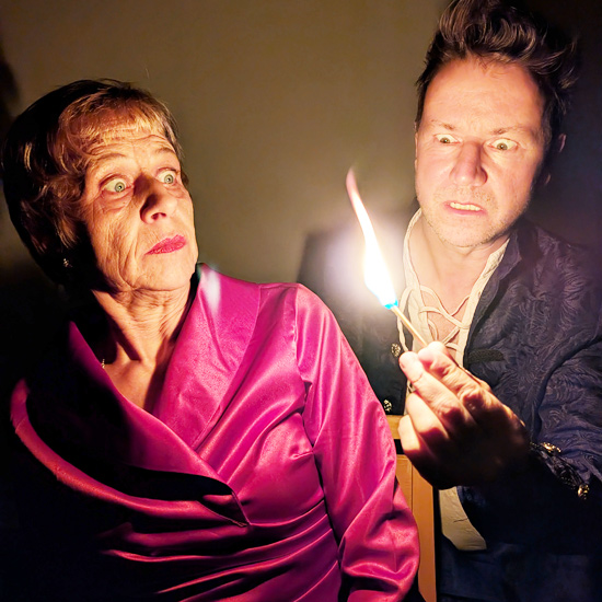 Theater Auffuehrung zeichnen kreativitaet